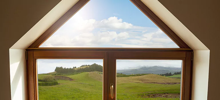 Trapezoid Window Maintenance in Davie, FL